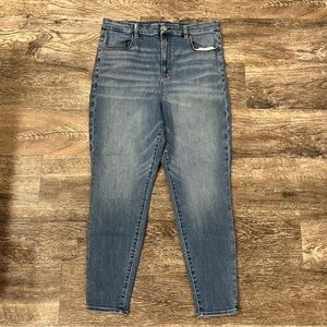 American Eagle Next Level Stretch Curvy Highest Rise Jeggings in Size 16